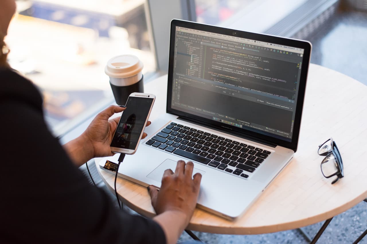 Exploring the Benefits of PHP in Streamlining App Development Timelines
